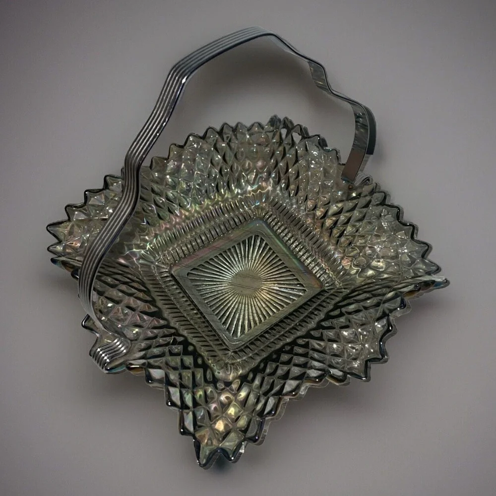 VINTAGE Indiana Glass‎ Candy Dish Square Wrippled Wavy Sides & Metal Handle